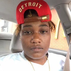 Meet your Posher, Michaela